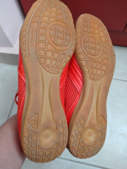 Маратонки Adidas Predator номер 43