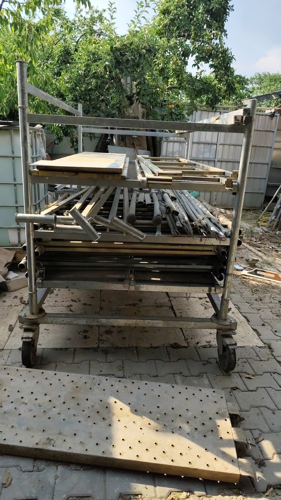 Schela pe roți 12 M inaltime