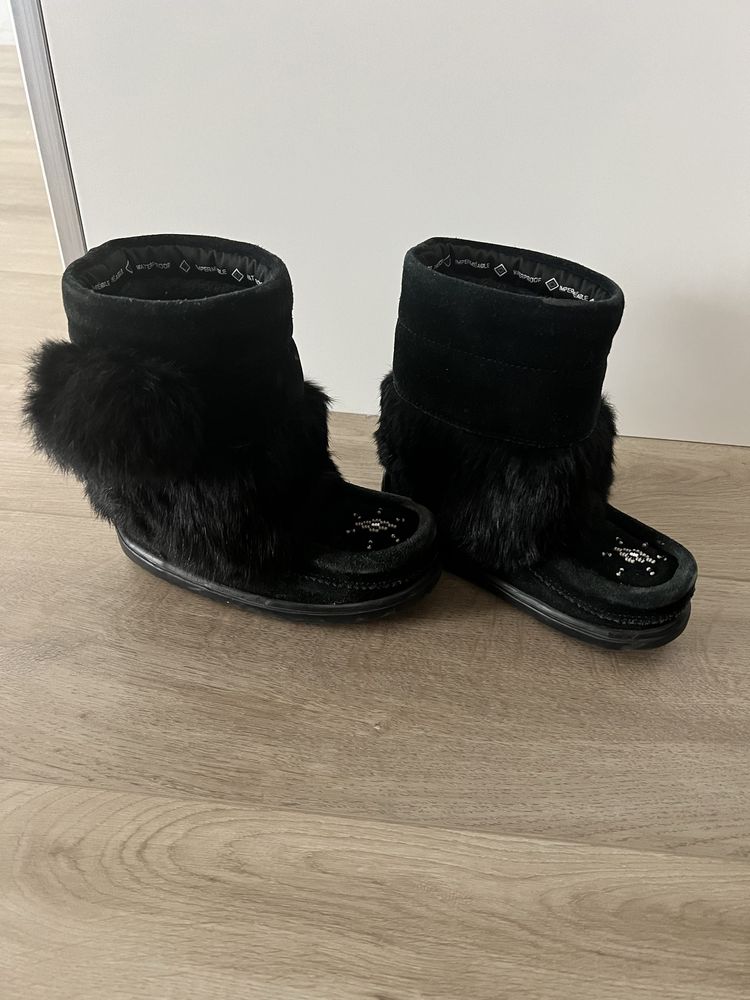 manitobah mutluks chizme de iarna si zapada ca uggs