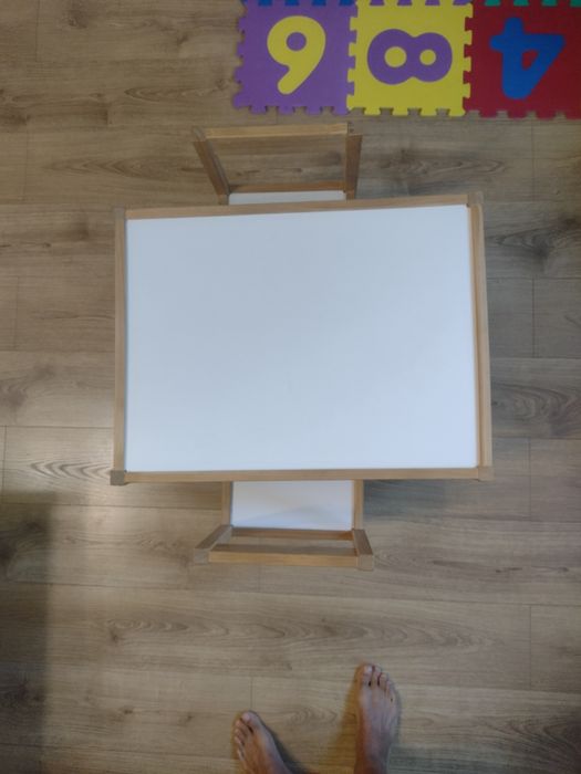Set măsuță+ 2 scaunele copii IKEA