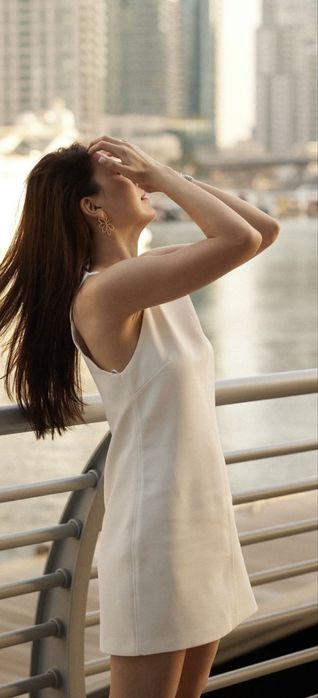 Продам белое платье Zara!