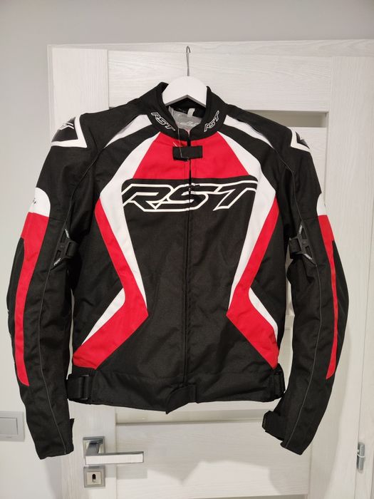 Яке за мотор RST Tractech EVO 4 размер M