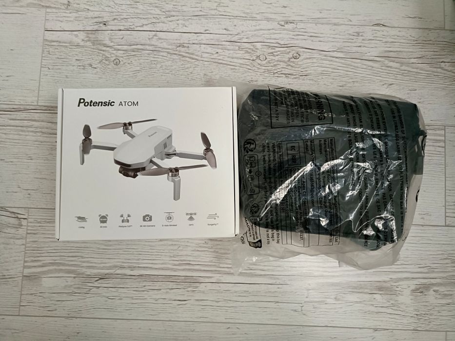 Noua Drona Potensic Atom,ghimbal 3 axe, 2 baterii,GPS,geanta Dji cadou