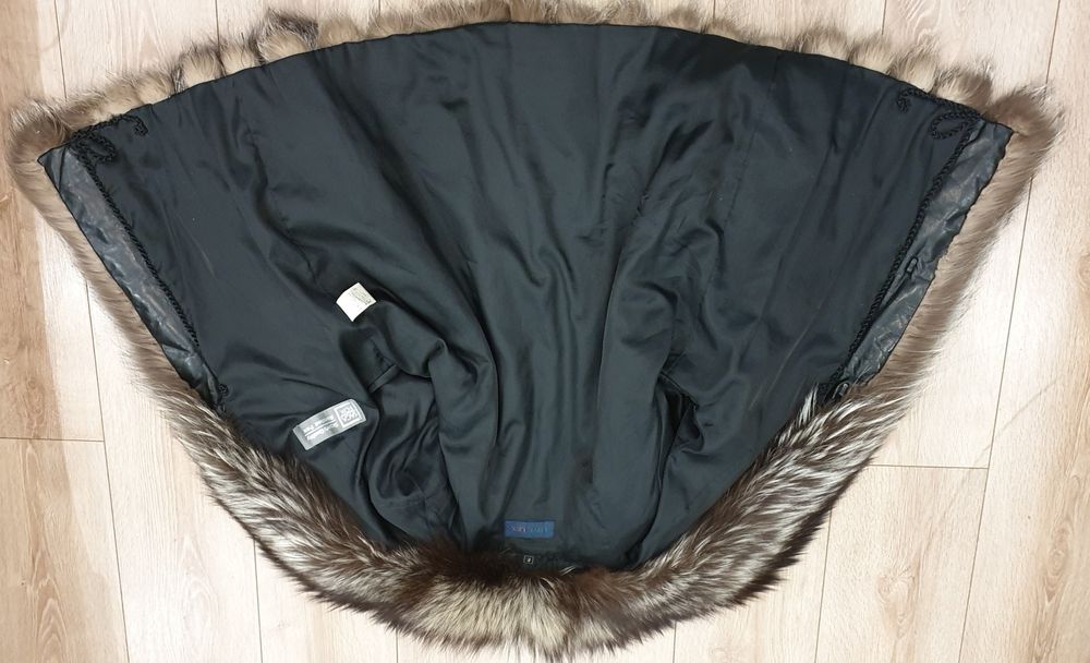 Haina blana naturala SAGA FOX  vulpe argintie