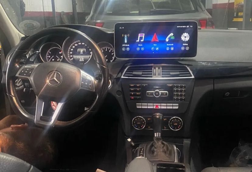 Navigatie android Mercedes C Class w204 w205 Carplay Waze YouTube BT