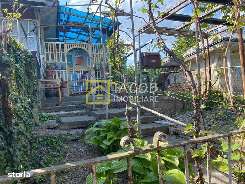 Apartament la casa cu 3 camere, Magura, Bacau