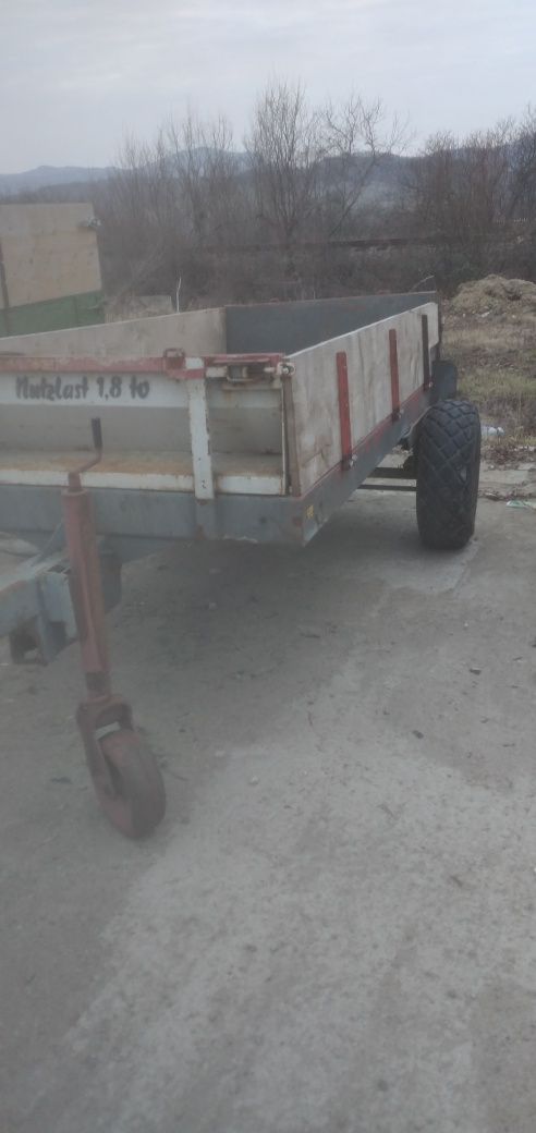 Remorca după tractor