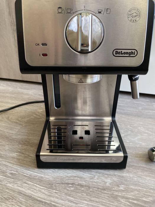 Кафемашина DeLonghi ECP 35.31 иникс в гаранция