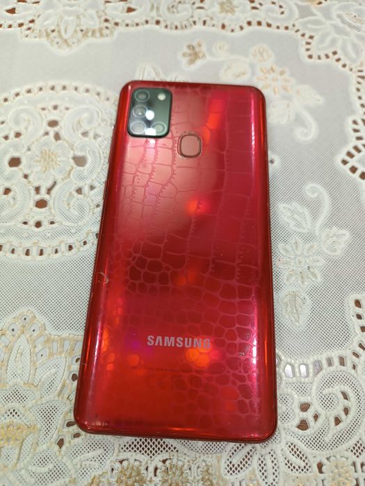 Samsung A21s yaxshi holatda