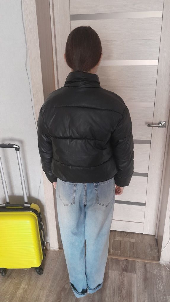 Продам женскую одежду