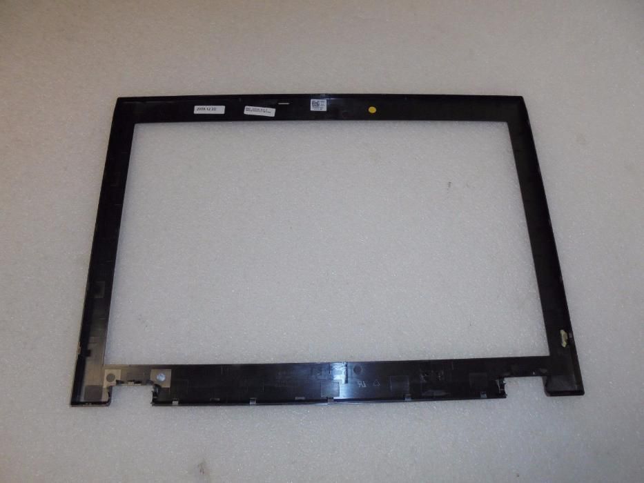 Rama plastic LCD (bezel ) pt laptop Dell Latitude E5400 = p/n RM727