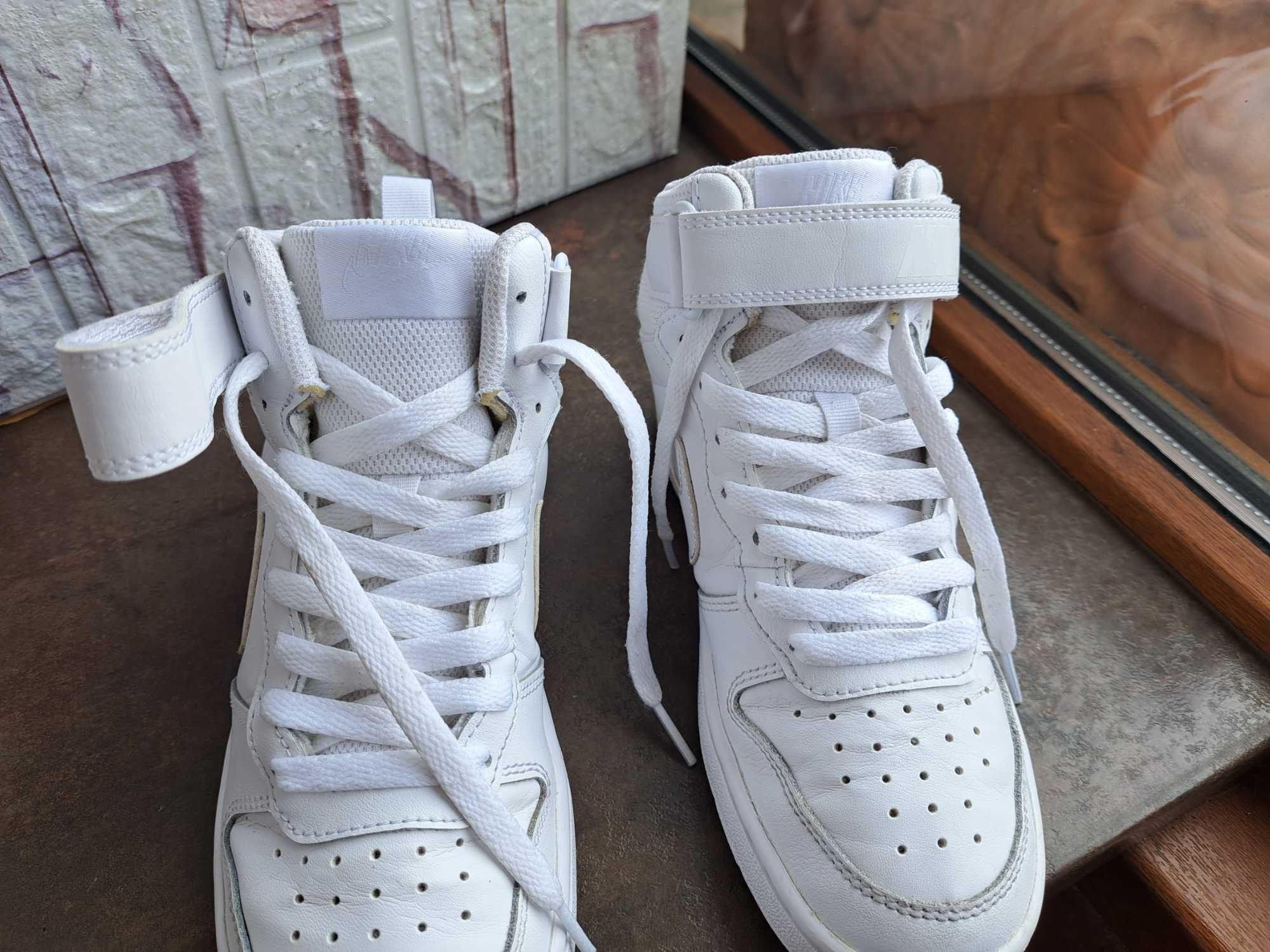 маратонки за момче,момиче кецове,спортни обувки Nike,найк,номер 36