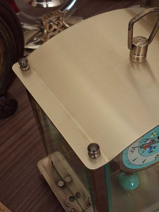 Продавам 400 дневен немски механичен часовник Kern