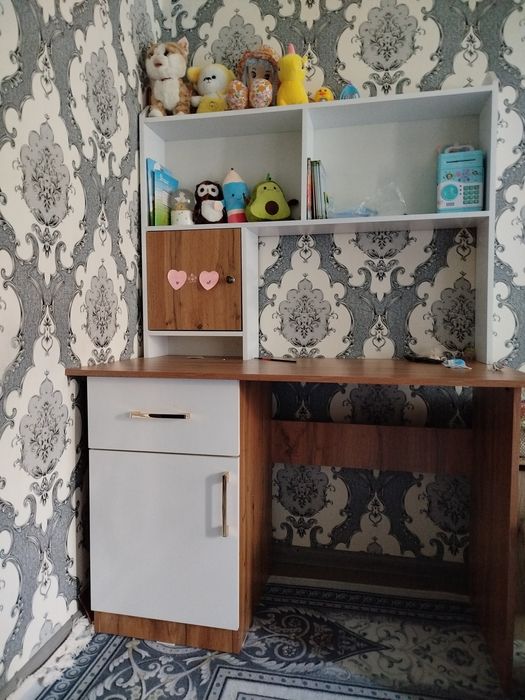 Парта срочно сотилади холати яхши ало даражада