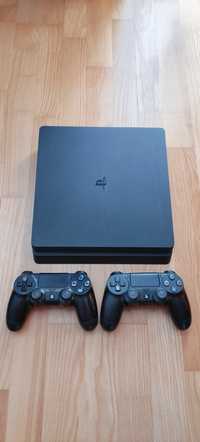 PlayStation 4 Slim 10/10 Doua controlare + FIFA