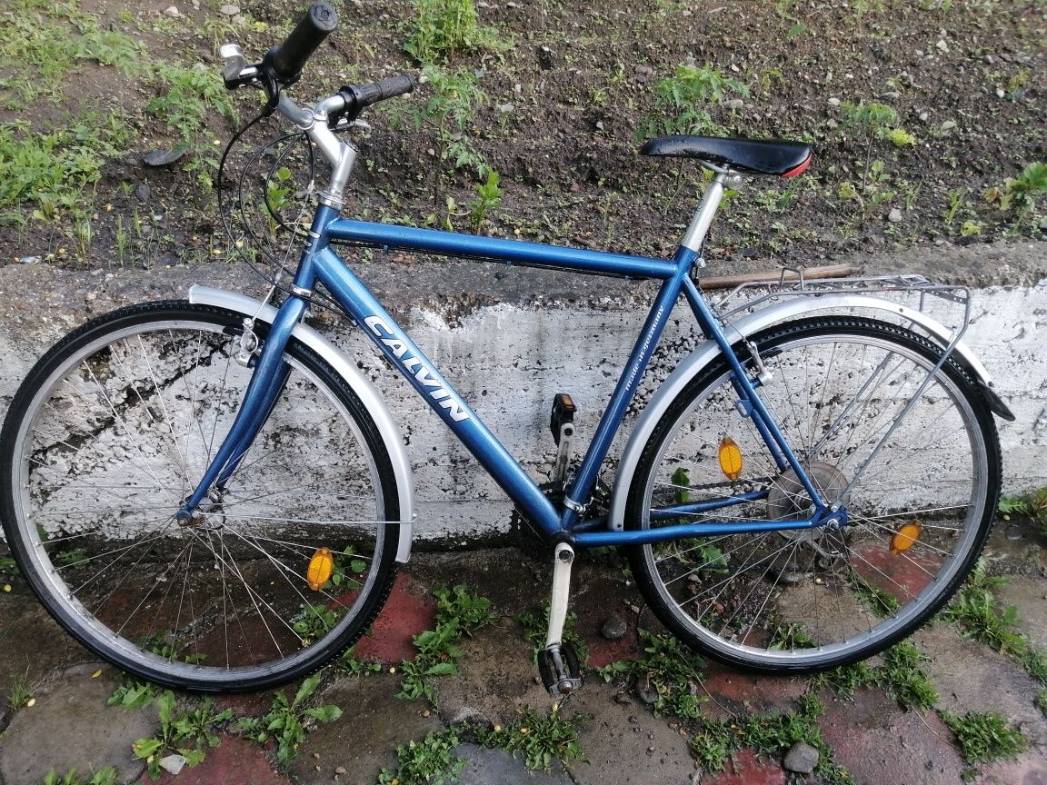 Vand bicicleta în stare foarte bună