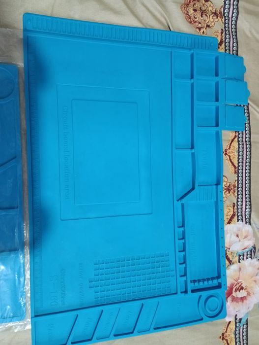 Paduri  THERMICE din silicon