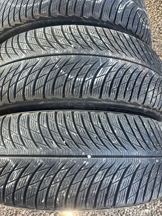 225/60 r18 de iarna 4 buc f bune MICHELIN
