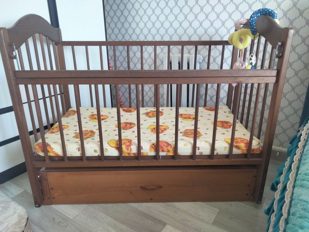 Продам детскую кровать