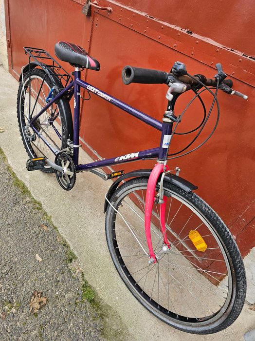 Bicicleta ktm 26 inch cu butuc pedalier defect