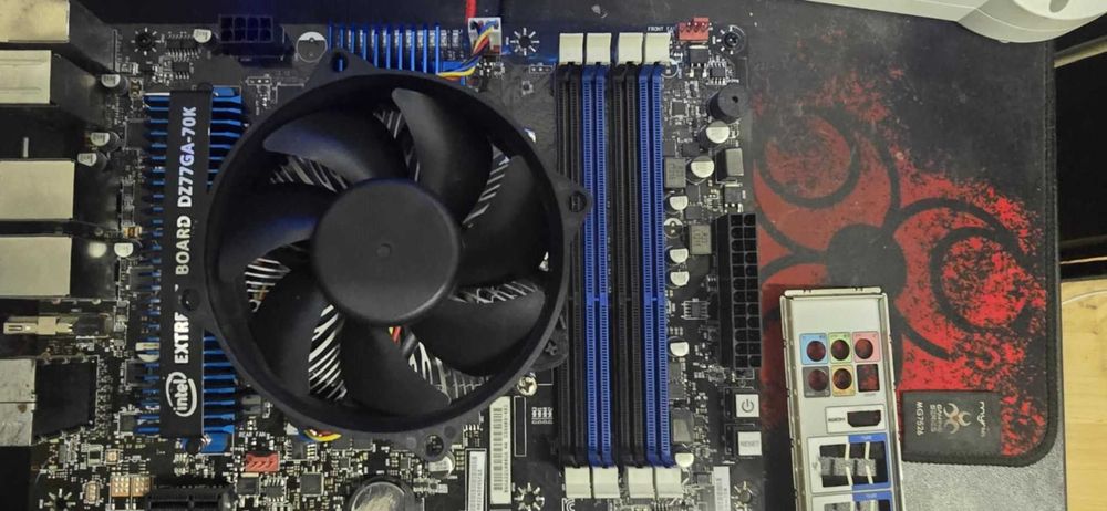 Kit Intel DZ77GA-70K Z77 + i7 3770K + Cooler Dell