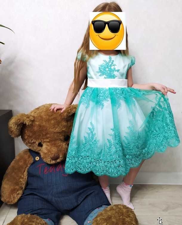Нарядное платье для девочки
