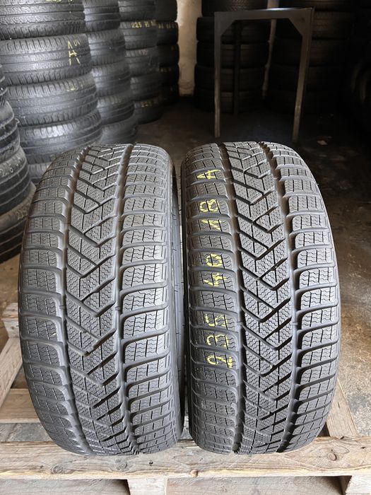 2 anvelope iarna ca NOI 235/40/18 , Pirelli , DOT 4122 , 7.9 mm