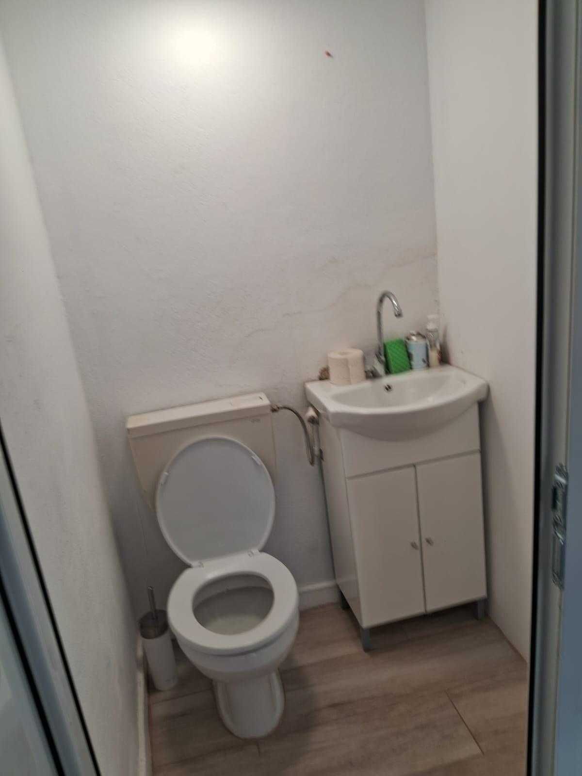 Inchiriere spatiu comercial 200 Euro