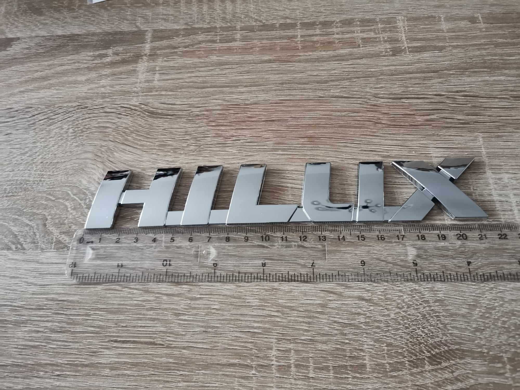 Тойота Хайлукс Toyota HILUX надпис лого 21 см