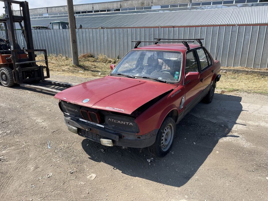 BMW E30 318 на части