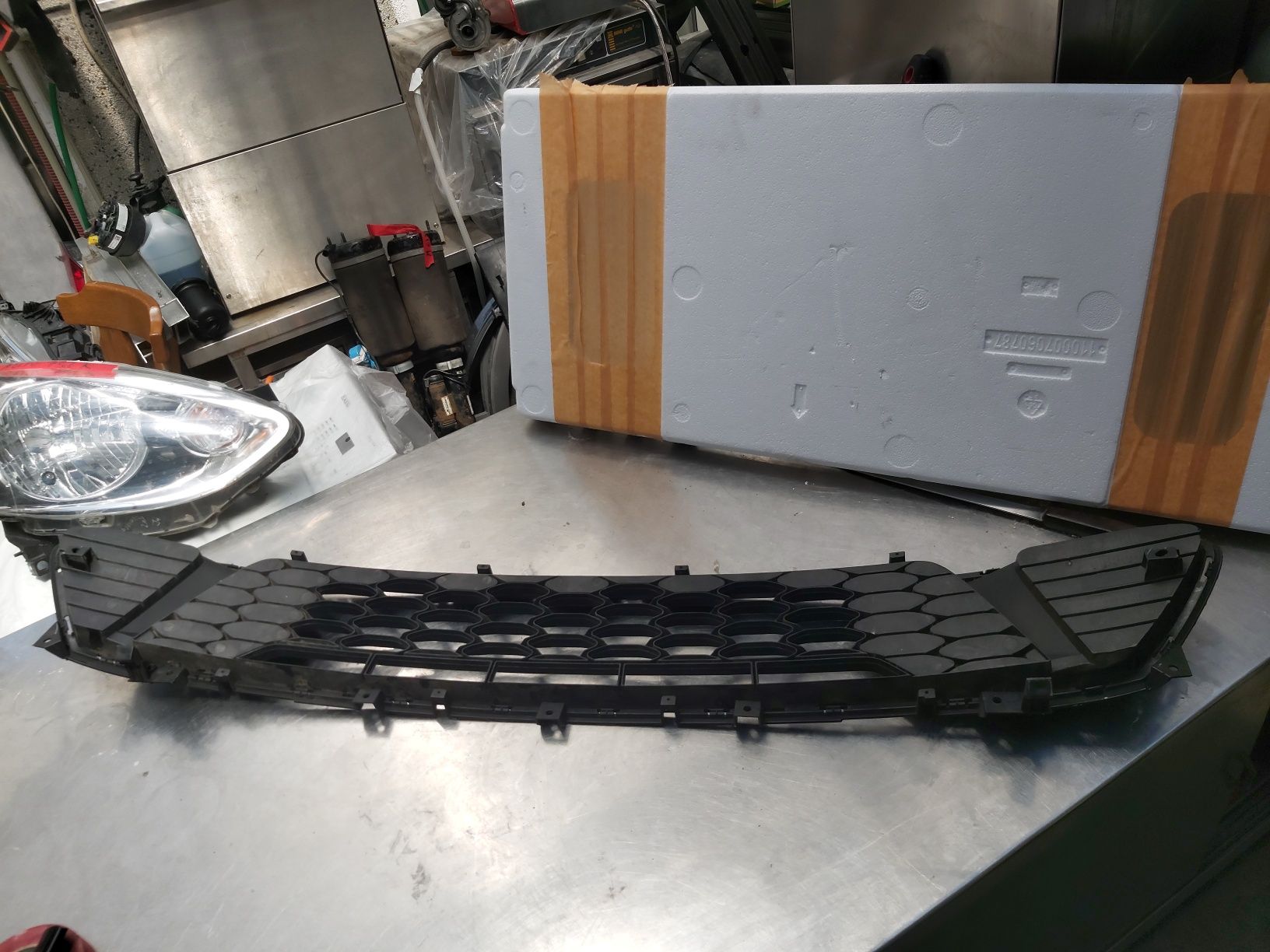 Решетка броня kia ceed 3,, 86560-J7000