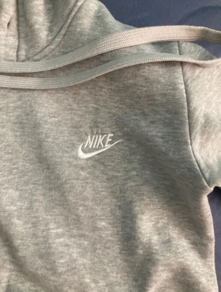 Ватиран Nike суичър S