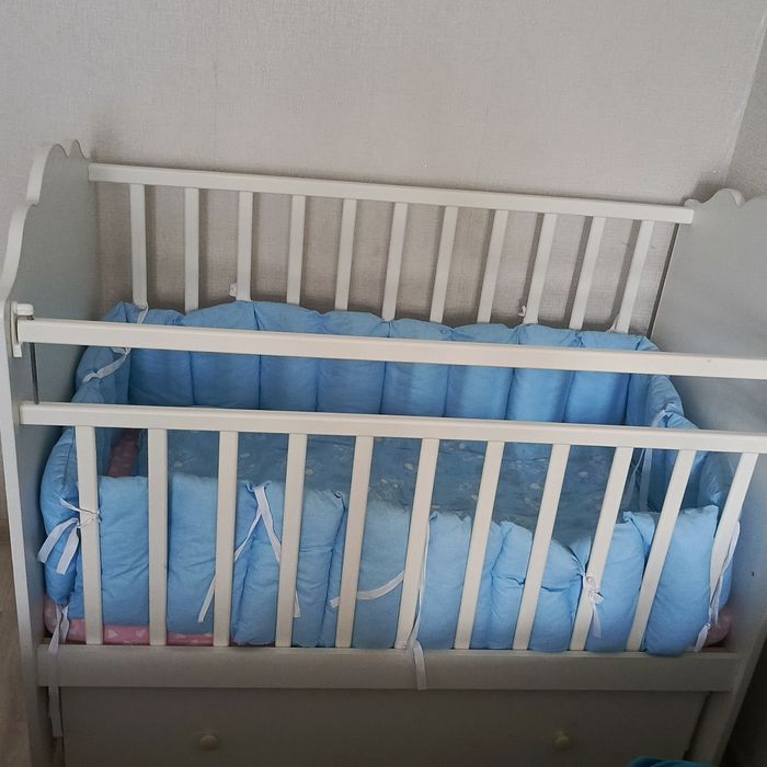 Продам детскую кровать