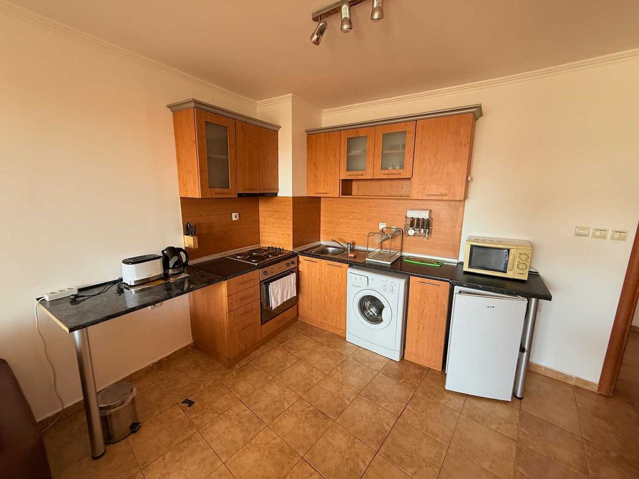 Продава се Тристаен апартамент в Свети Влас - 80 кв.м за 1375 €/кв.м - Снимка #3