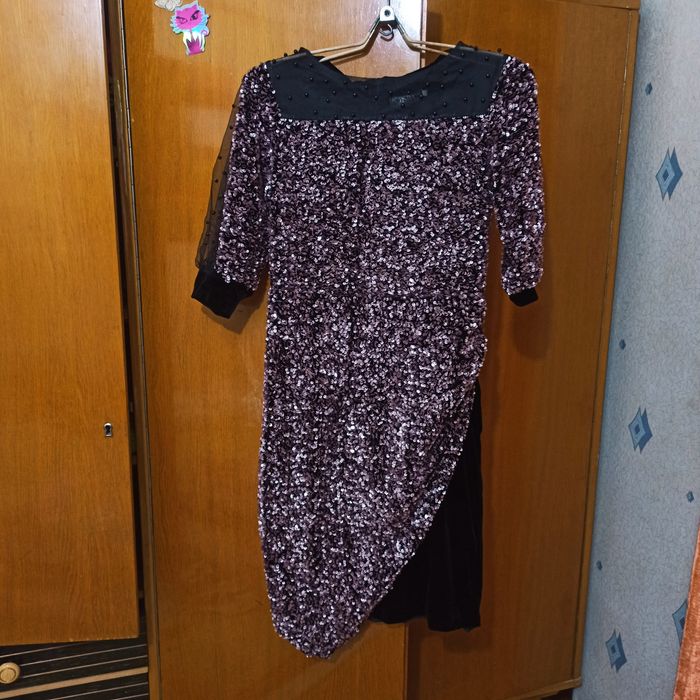 Платья вечерние новые