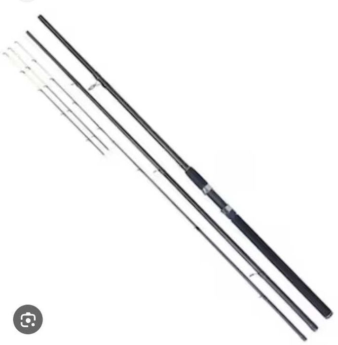 Vând feeder delta aproape nou