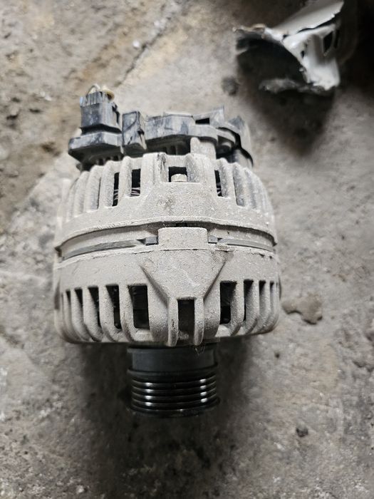 Alternator – Opel Astra H / Zafira B 1.6 16V (Z16XEP) –