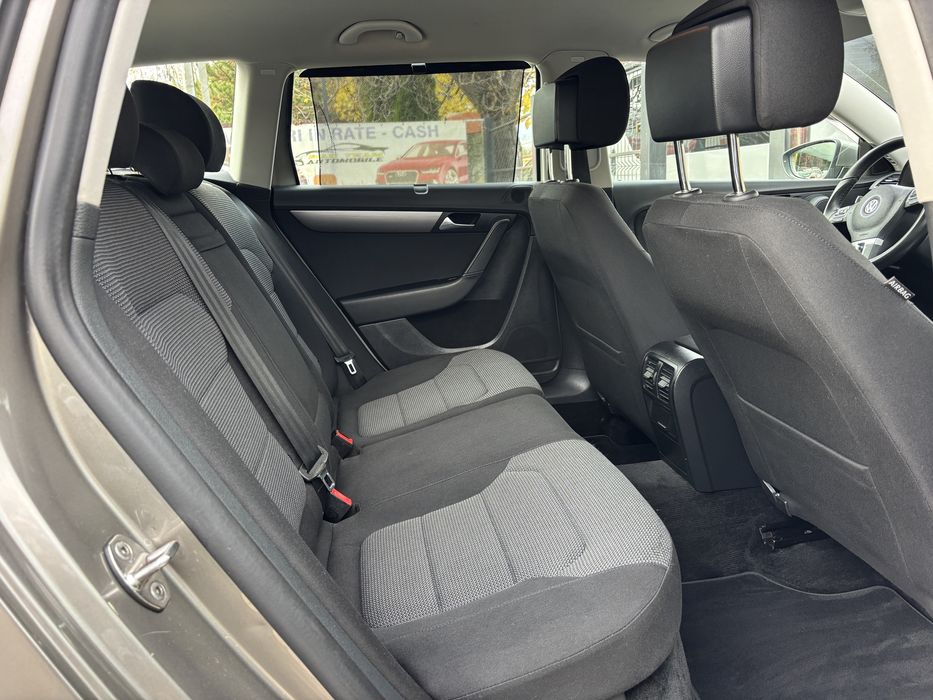 Passat 2.0TDI 140 cp DSG bixenon 2012 navigatie