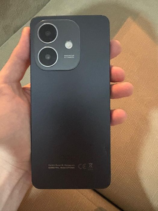 Продам в идеале OPPO A3 256гб оперативка 6гб