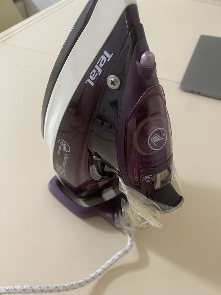 Tefal утюг бу с дефектом все работает
