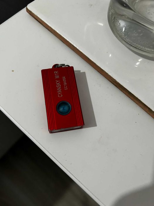 lanterna chei, keychain - lumina uv , rosie , si normala alba cyansky