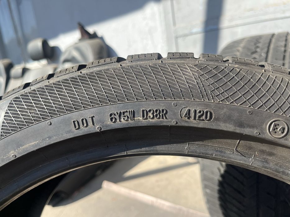 2 бр. зимни гуми 255/40/19 Continental MO DOT 4120 5-5,5 mm