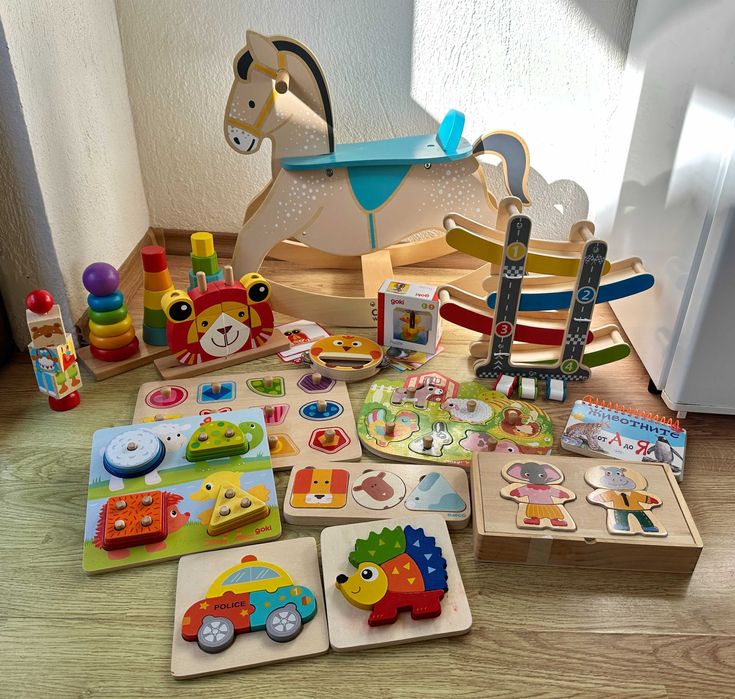 Дървени играчки и конструктор