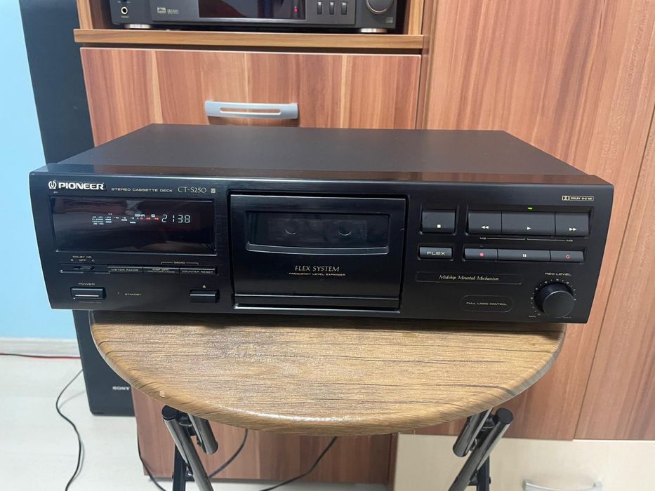 Pioneer CT-S250 Stereo Cassette Deck