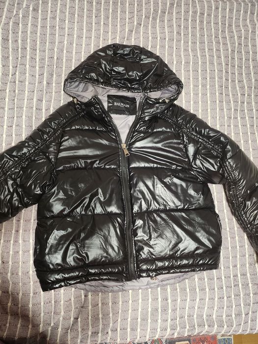 Фирменная куртка Bаlmain в отличном состоянии