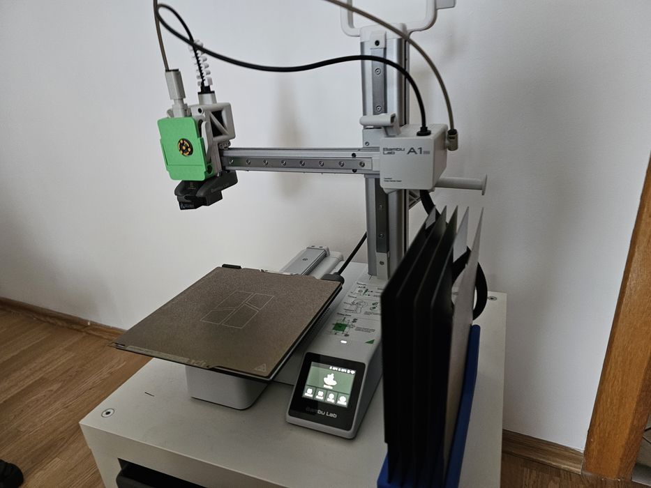 Imprimanta 3D Bambu Lab A1 mini + 5 plate-uri