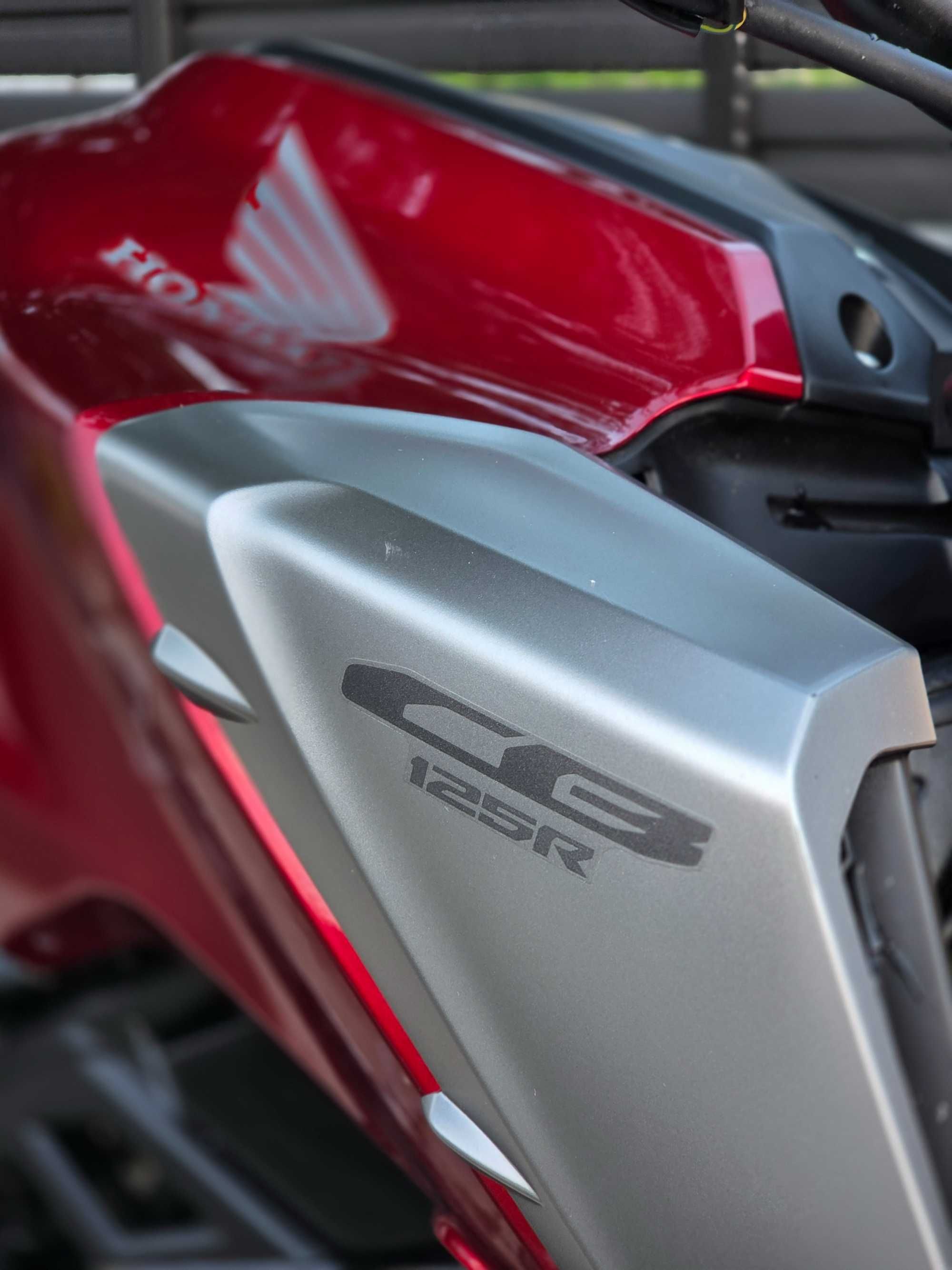 Honda CB125R 2023 FULL LED/ABS 5000KM A1 16 ANI (duke , mt , cbf , cb)
