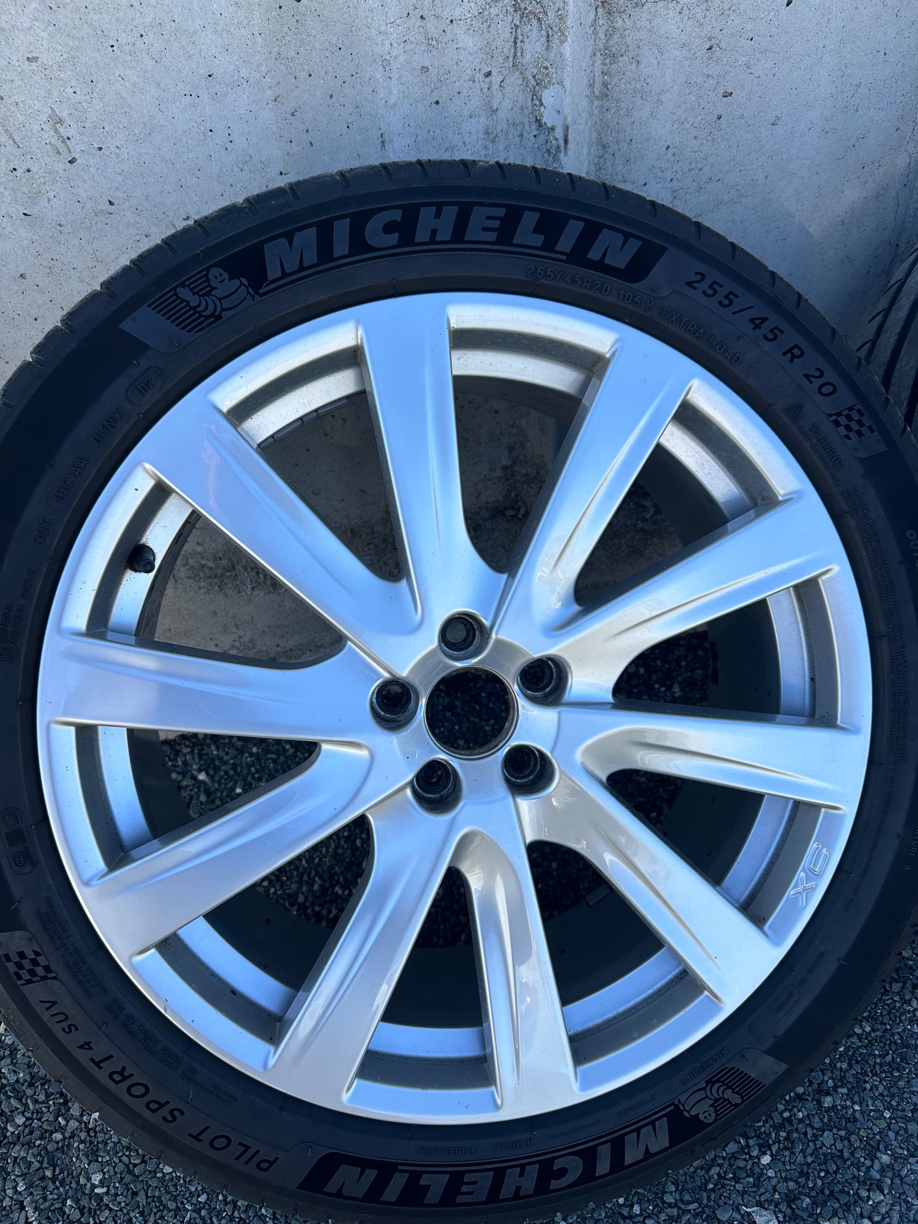 Джанти за Волво (Volvo) 255/45 R 20 8Jx20 H2 ET 55