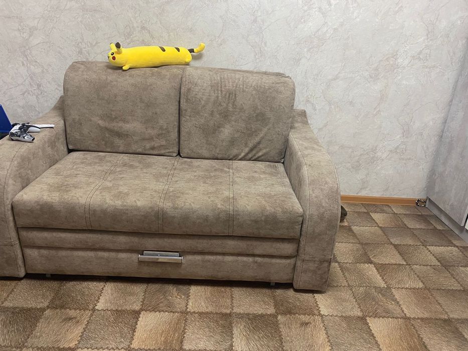 Продам диванчик в хорошем состояние  , 50000торг есть