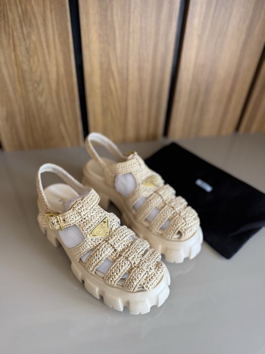 Prada 37,38,39,40 189лв НАЛИЧНИ